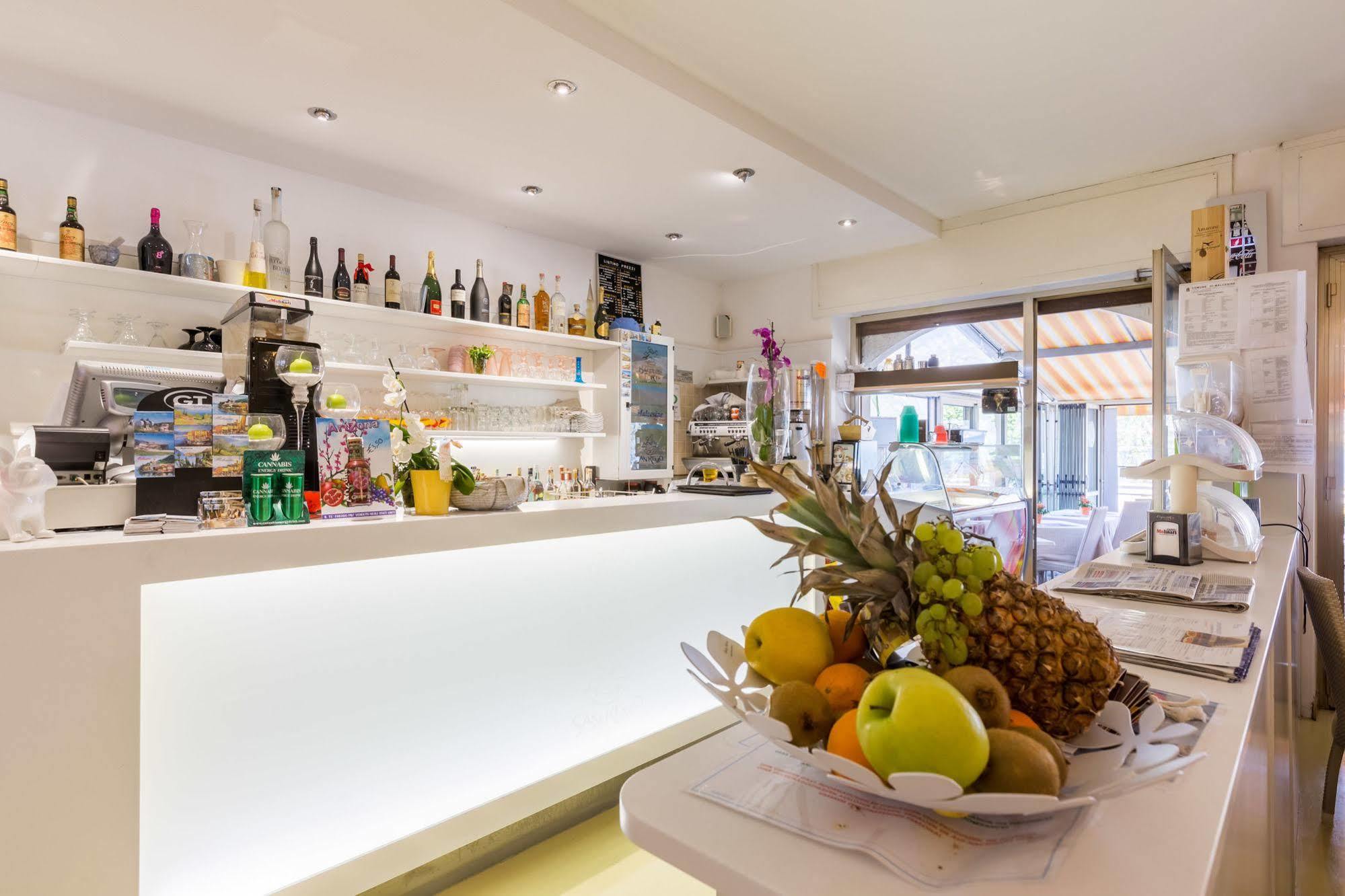 Albergo San Remo Malcesine Exterior photo